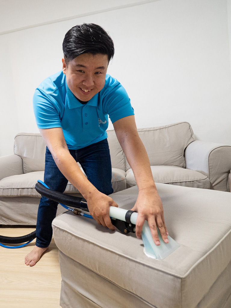 upholstery cleaning gg